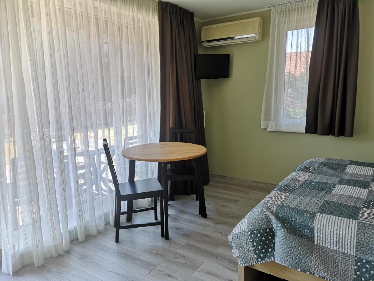 Atostogos Pervalkoje Apartment เปอร์วาลกา ภายนอก รูปภาพ